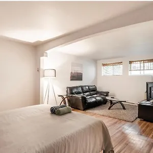 Apartment In Rosemont, Montreal